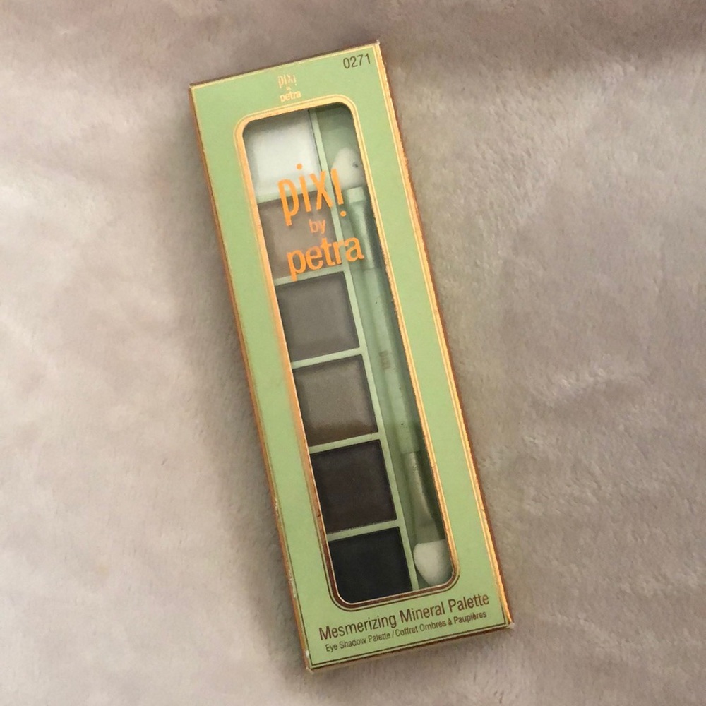 4/30$ Pixi by Petra palette